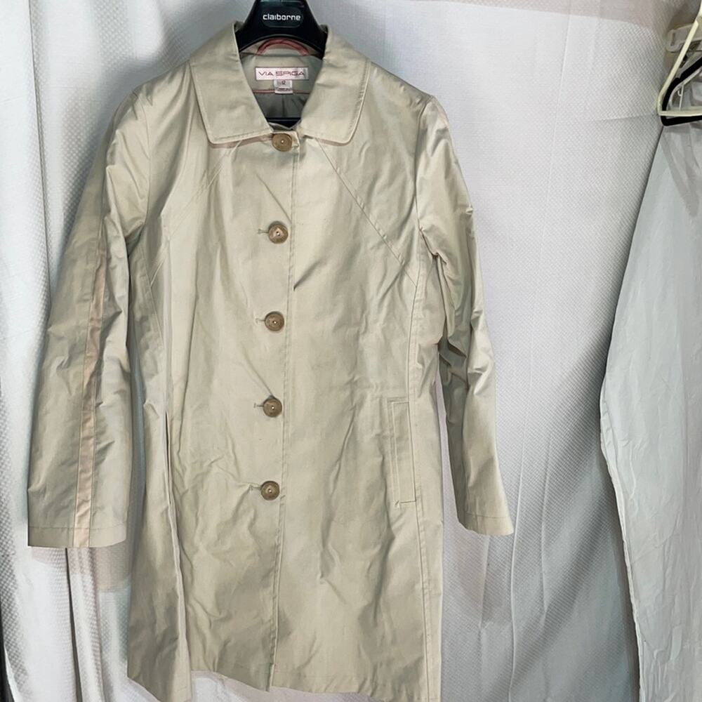 Via Spiga 12 tan shaped mid weight raincoat with pockets euc